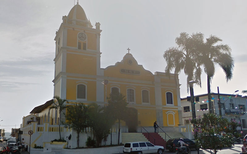 Coroa de Flores Crematório Itapecerica da